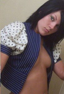 kinky_coed_self_pics04