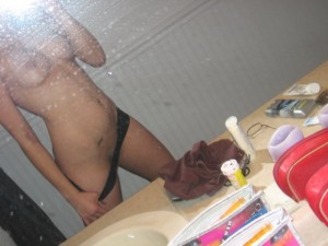 kinky_coed_self_pics06