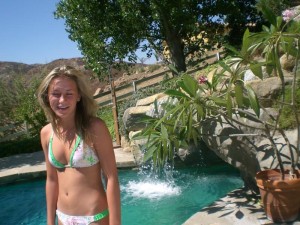 drunk-teenagers-partying-15