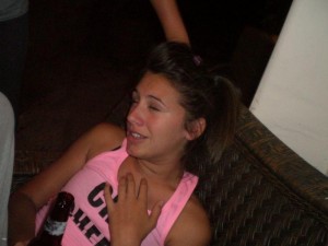 drunk-teenagers-partying-25