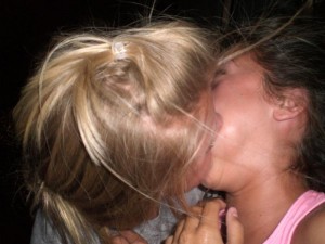 drunk-teenagers-partying-53