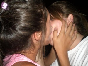 drunk-teenagers-partying-57