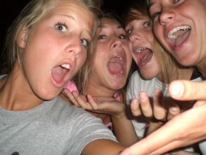 drunk-teenagers-partying-62