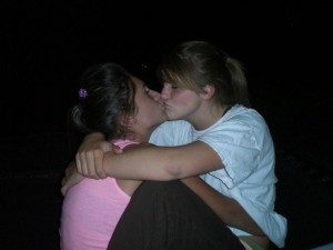 drunk-teenagers-partying-65
