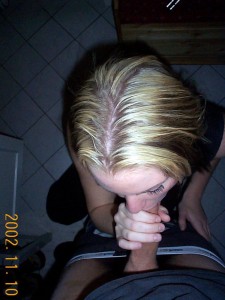 girlfriend-blowjob-16